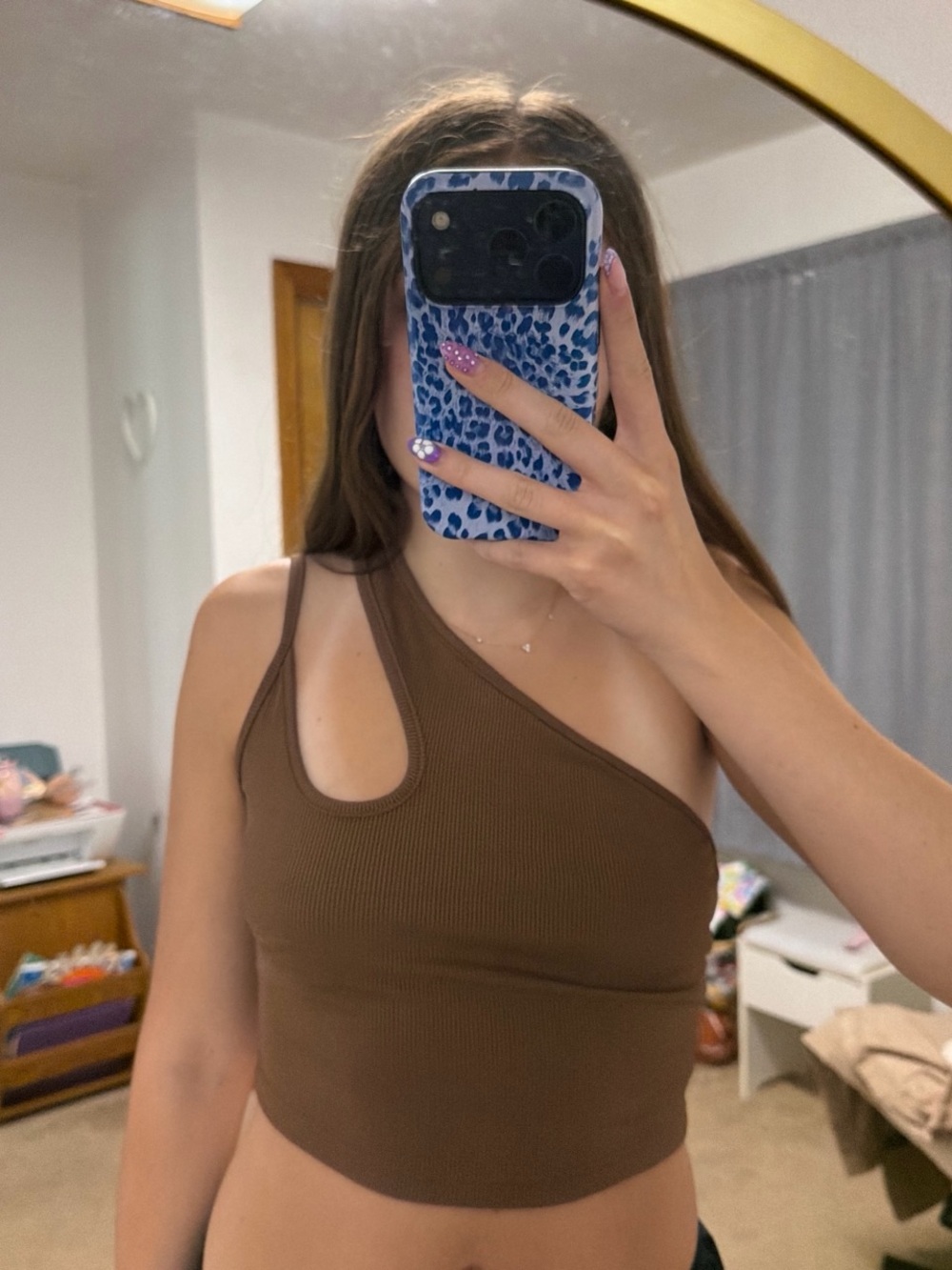 Brown ribbed tank